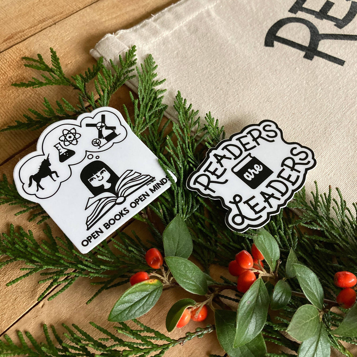 Vinyl Sticker - READERS ARE LEADERS
