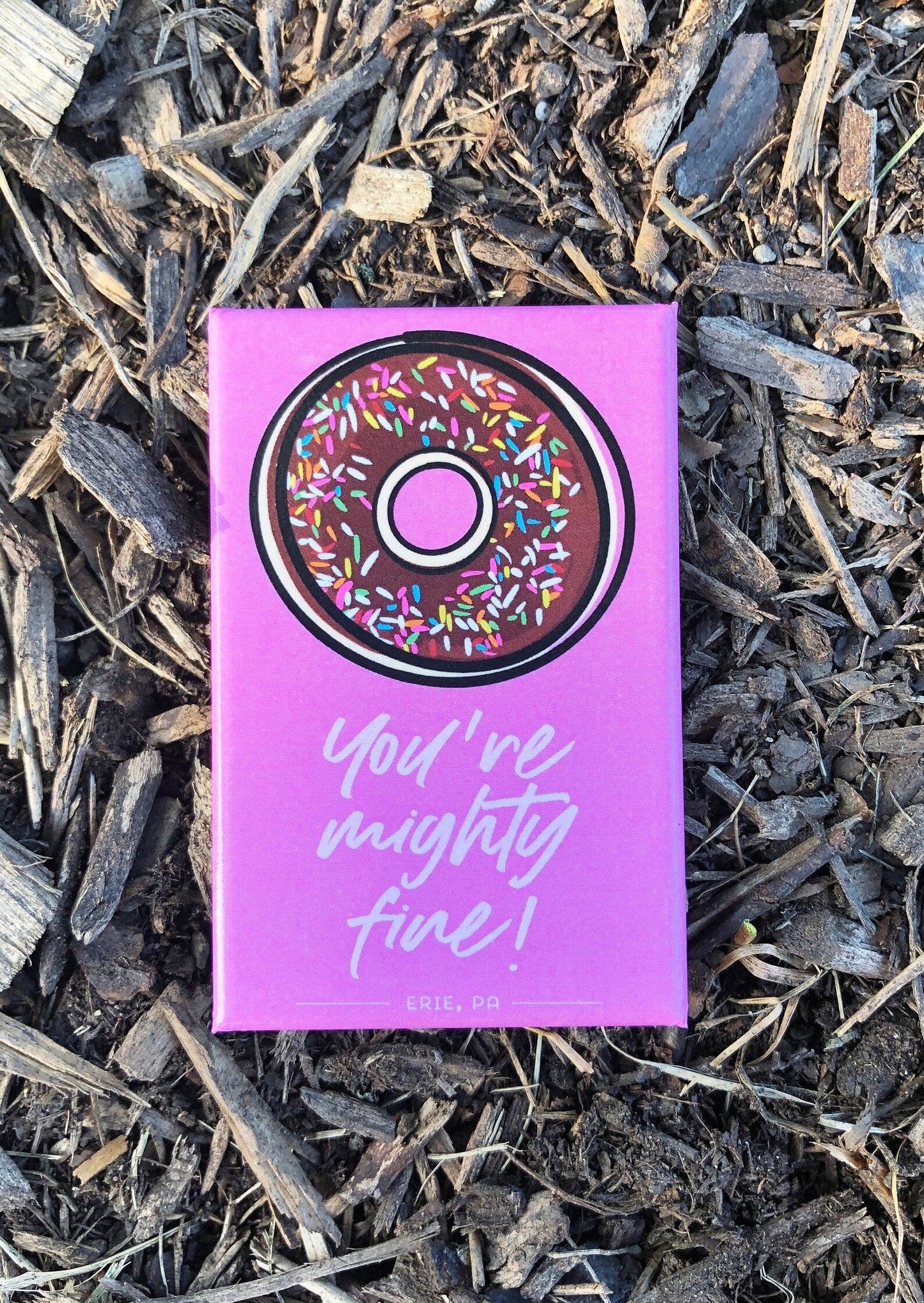 A colorful magnet of the popular mighty fine doughnuts