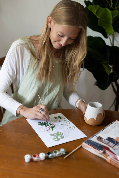 Field of Daisies Paint-By-Numbers kit