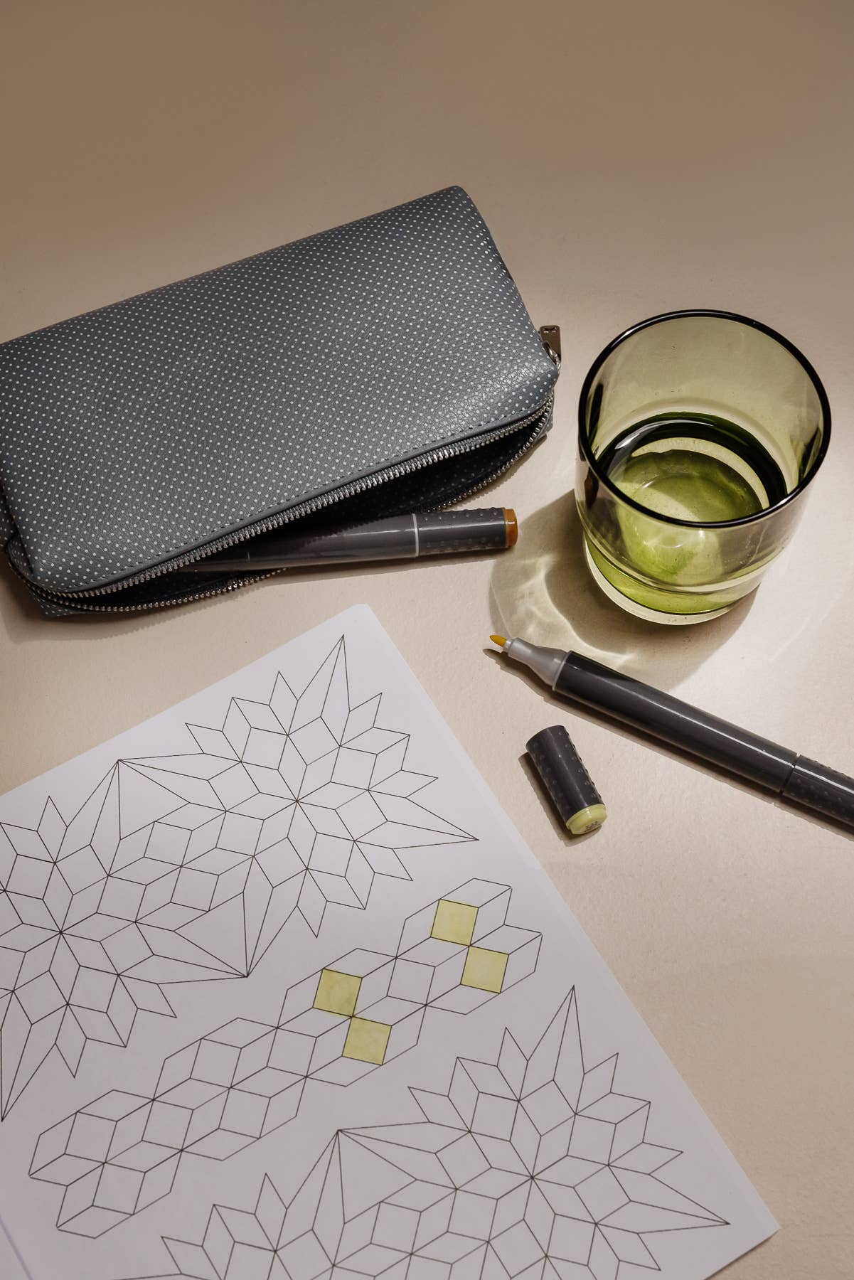 Modern Quilting Coloring Book: Adult Coloring Book