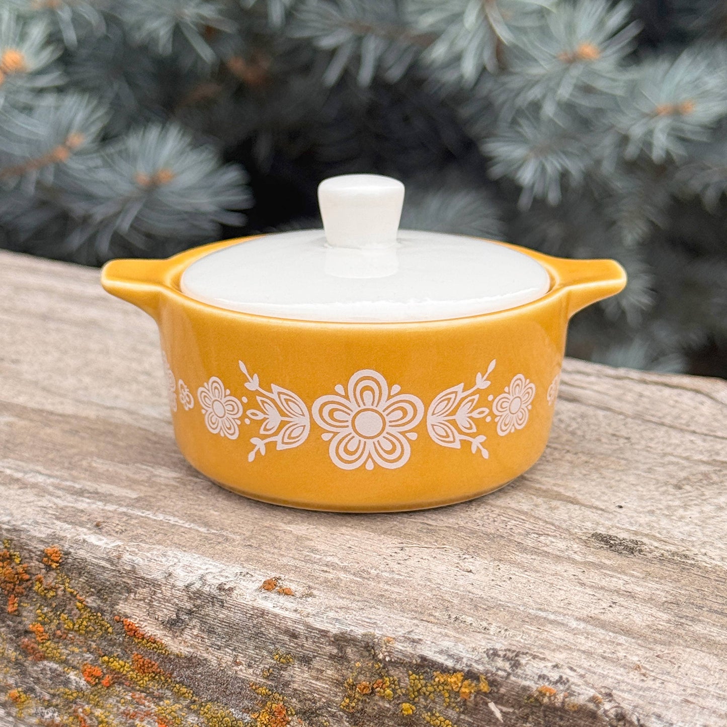 Pyrex-Inspired Butterfly Gold Casserole Ceramic Trinket Box