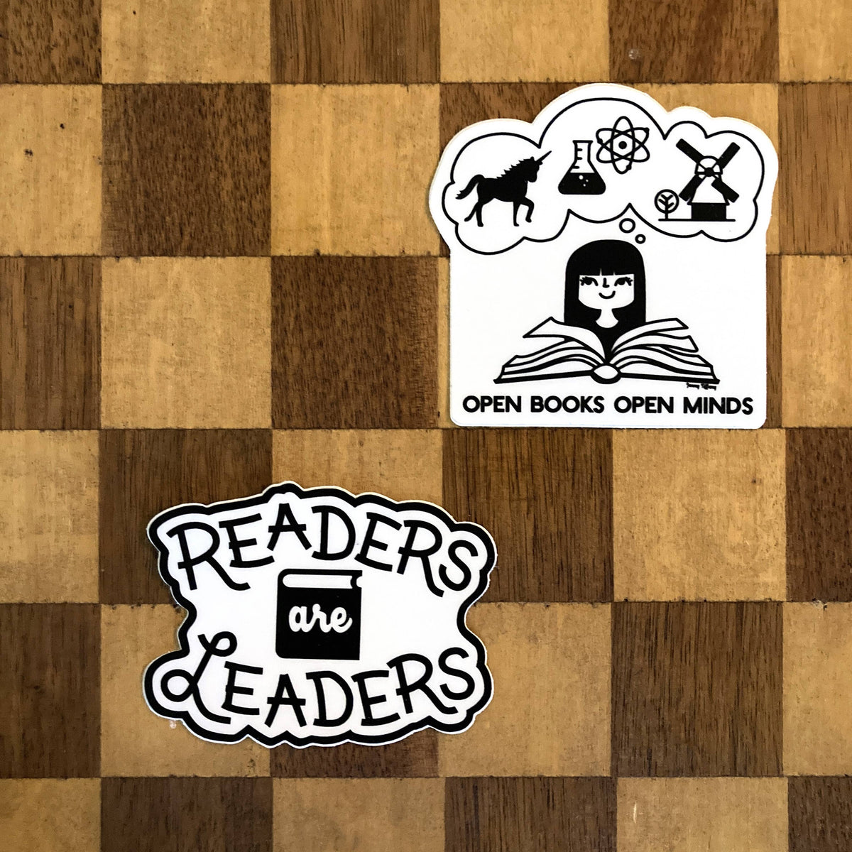 Vinyl Sticker - READERS ARE LEADERS
